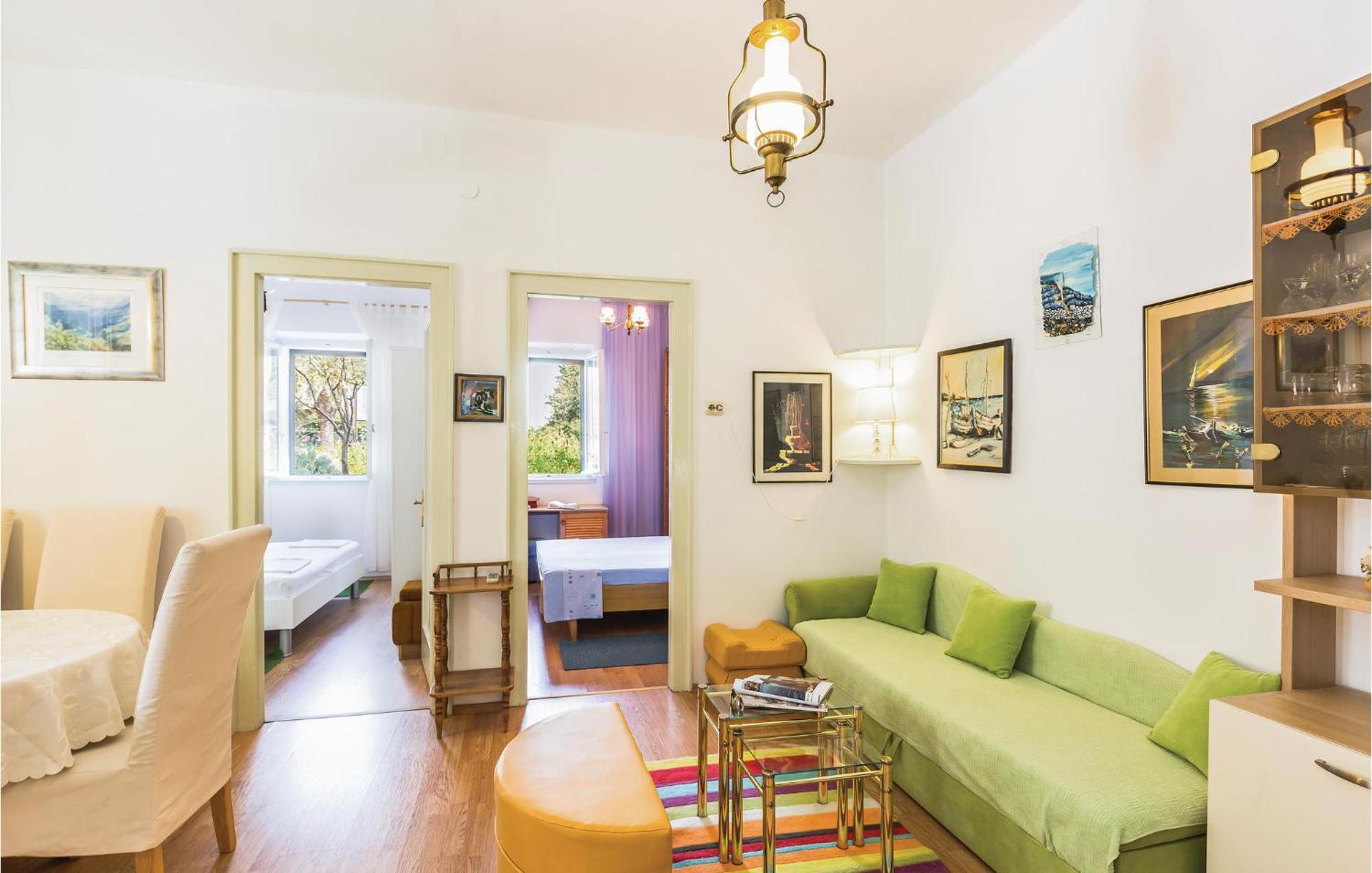 Awesome Apartment In Makarska With Kitchen Esterno foto